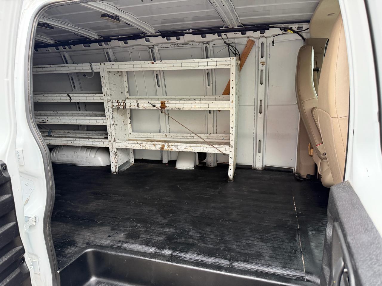 GMC Savana Cargo Van RWD 3500 155" 2023