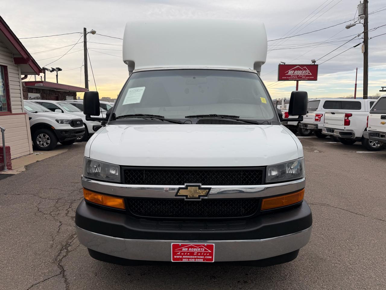 Chevrolet Express Commercial Cutaway 3500 Van 139" 2020