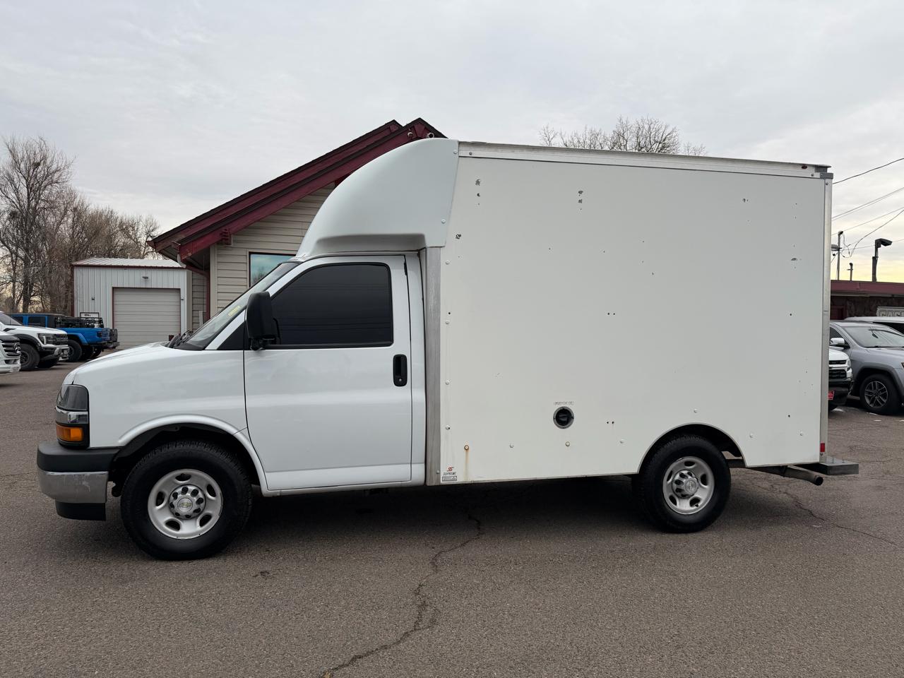 Chevrolet Express Commercial Cutaway 3500 Van 139" 2020