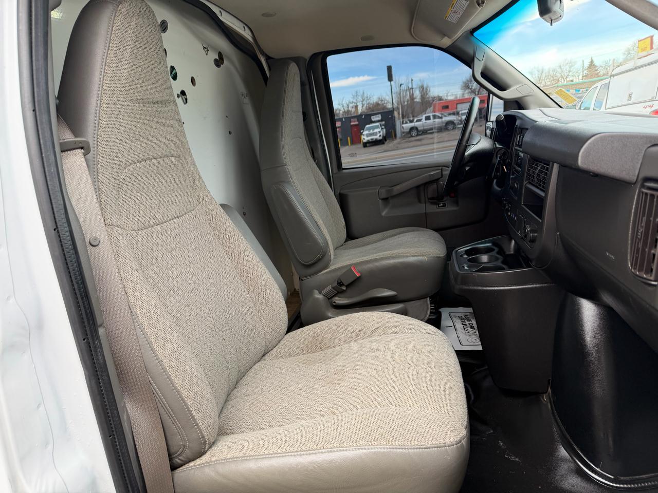 Chevrolet Express Commercial Cutaway 3500 Van 139" 2020