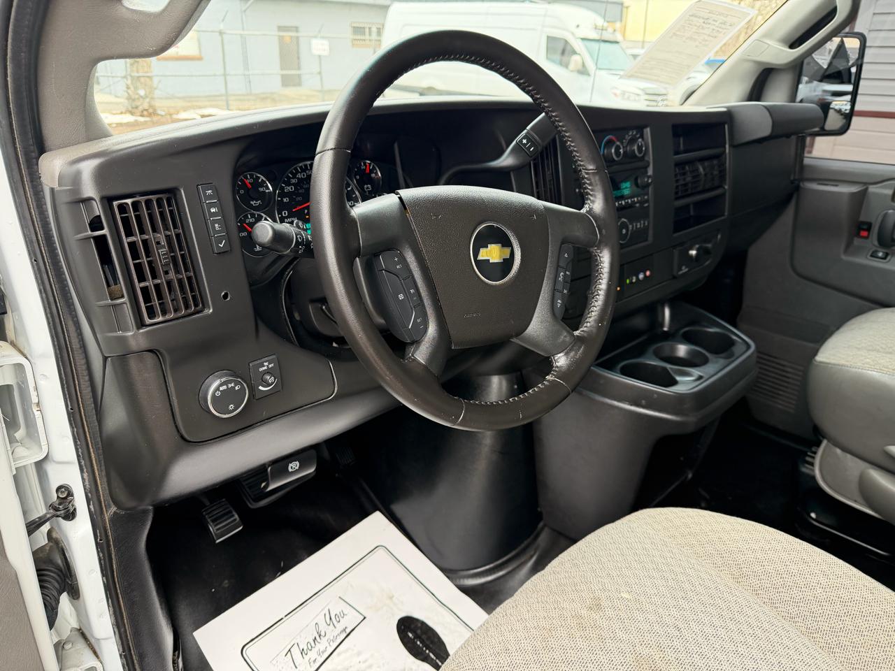 Chevrolet Express Commercial Cutaway 3500 Van 139" 2020