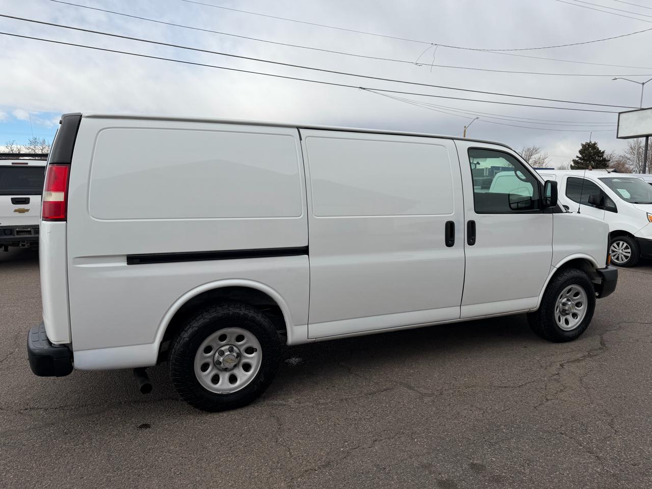 Chevrolet Express Cargo Van AWD 1500 135" 2011
