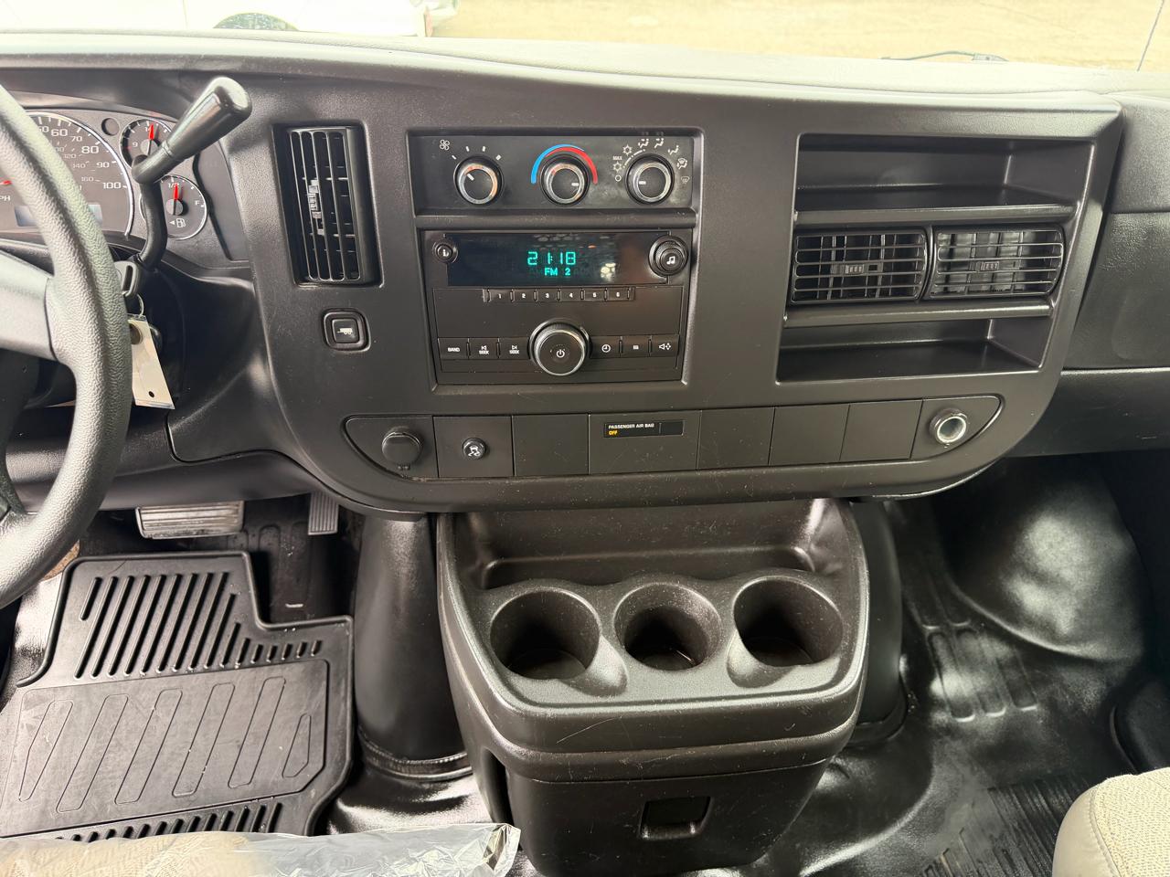 Chevrolet Express Cargo Van AWD 1500 135" 2011