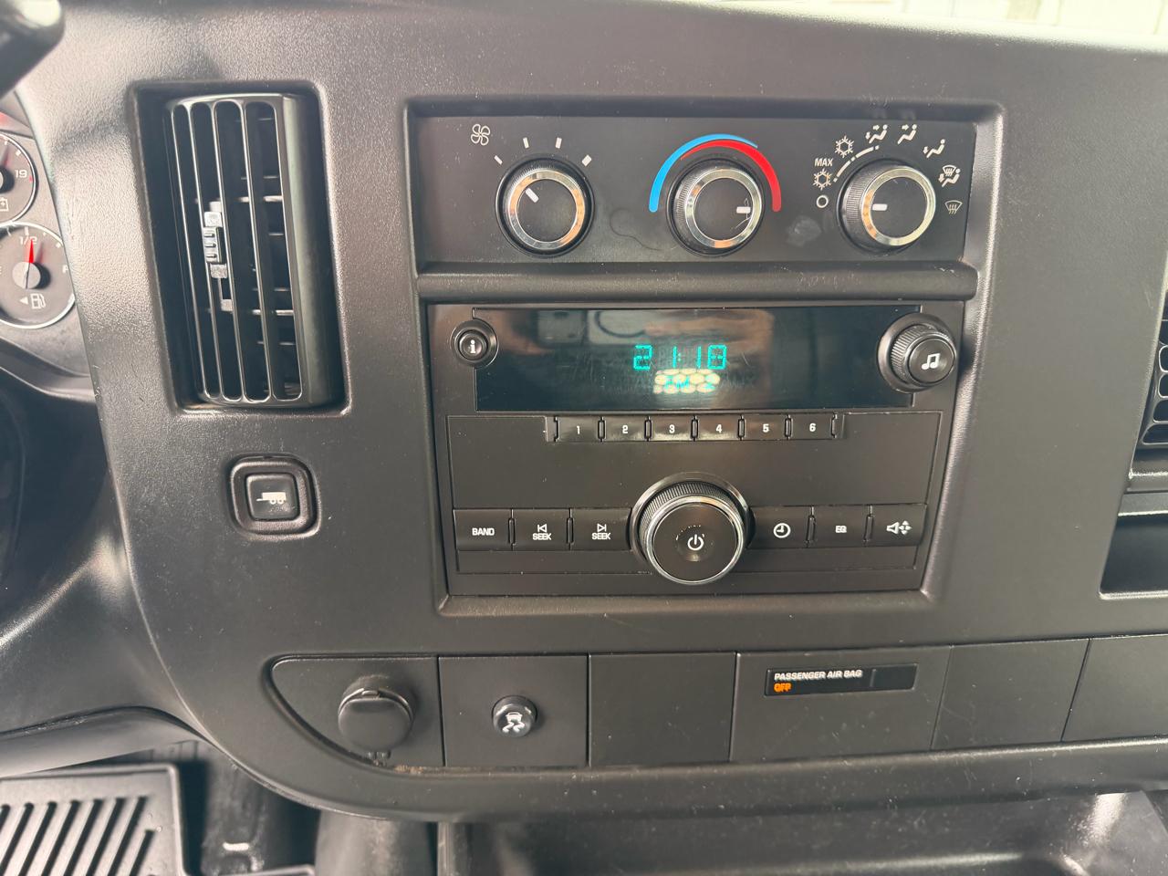 Chevrolet Express Cargo Van AWD 1500 135" 2011