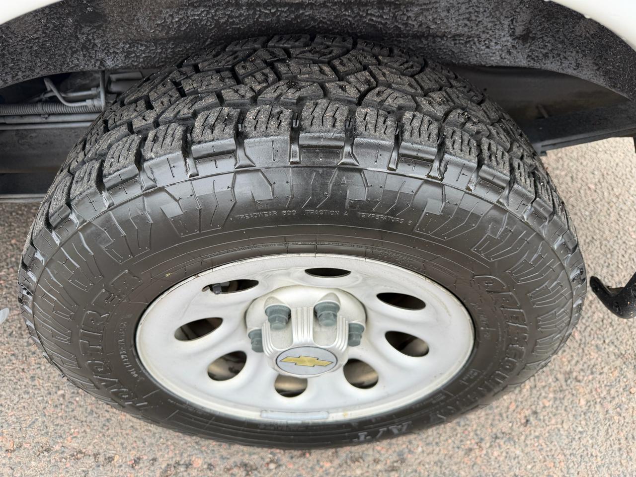 Chevrolet Express Cargo Van AWD 1500 135" 2011