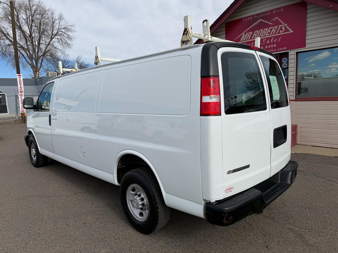 Chevrolet Express Cargo Van RWD 2500 155" 2018