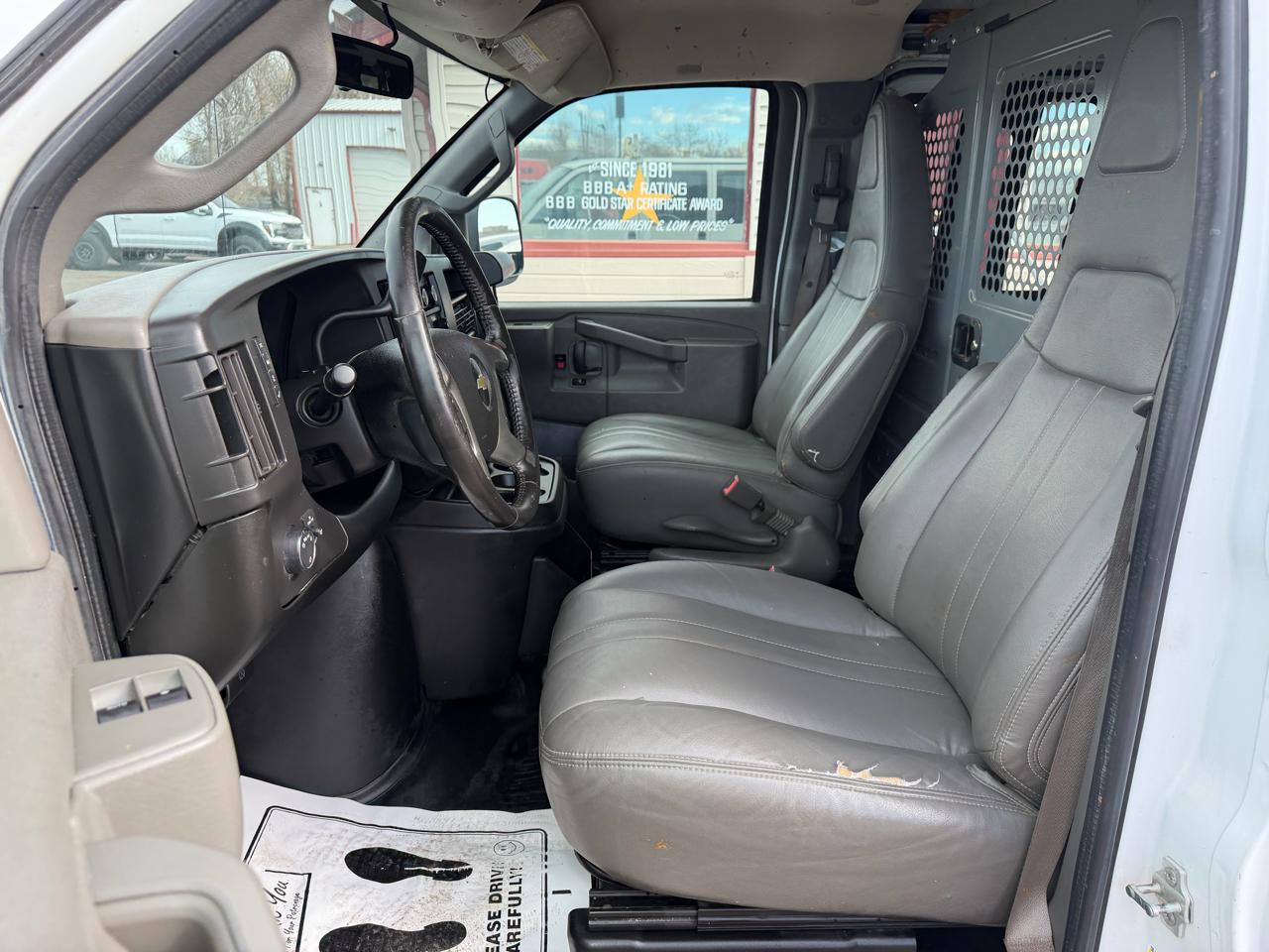 Chevrolet Express Cargo Van RWD 2500 155" 2018