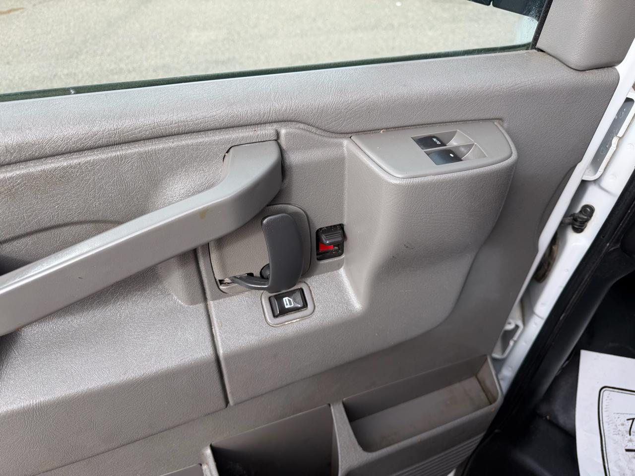 Chevrolet Express Cargo Van RWD 2500 155" 2018