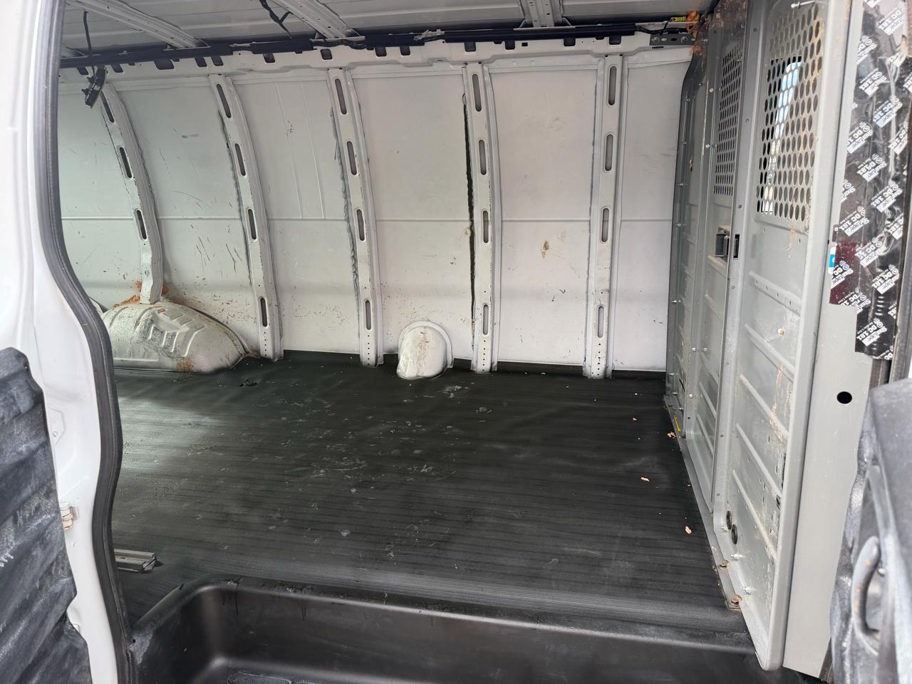 Chevrolet Express Cargo Van RWD 2500 155" 2018