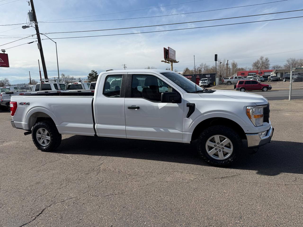 Ford F-150 Supercab 163" XL 4WD 2022