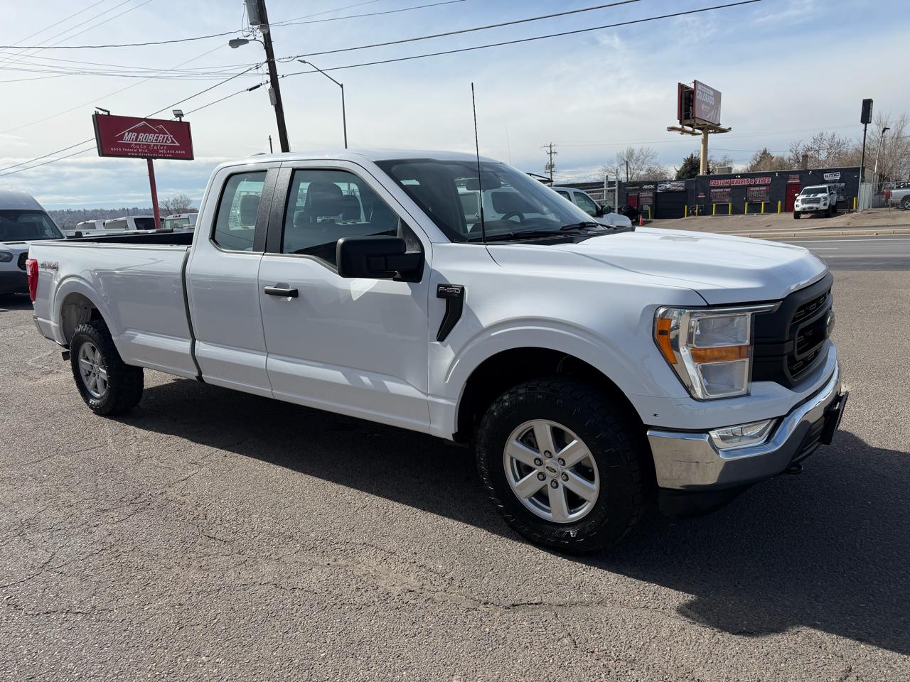 Ford F-150 Supercab 163" XL 4WD 2022