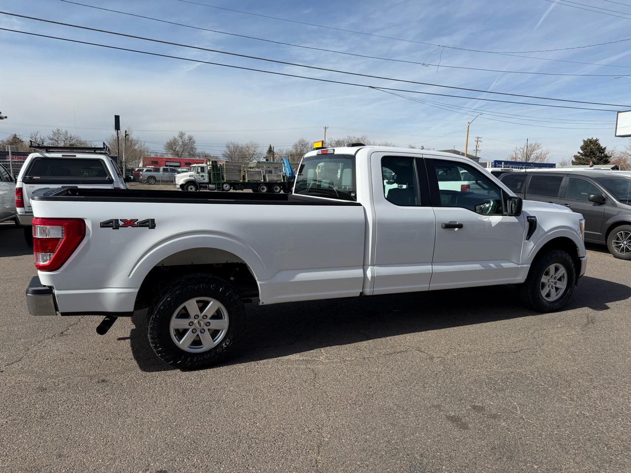Ford F-150 Supercab 163" XL 4WD 2022