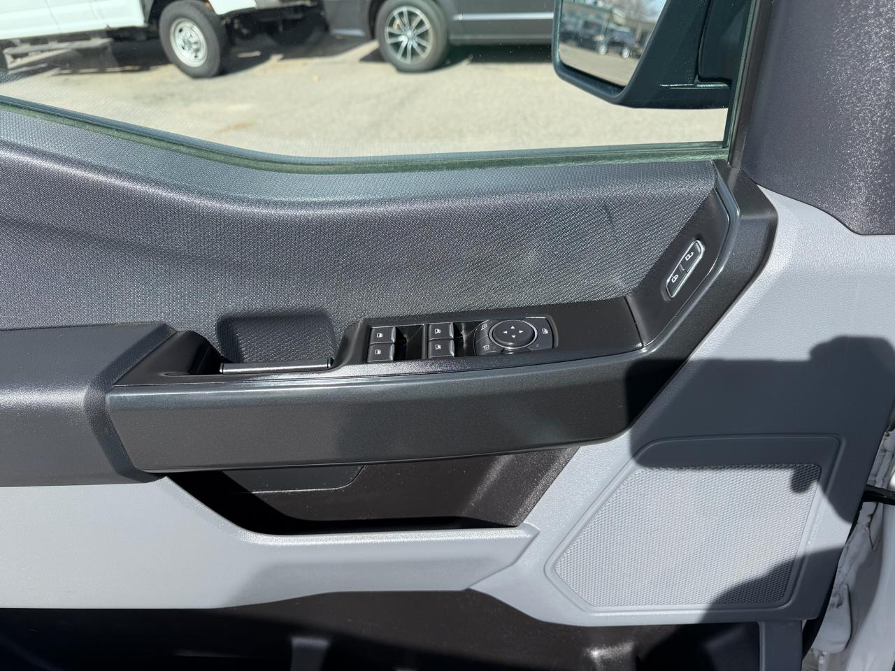 Ford F-150 Supercab 163" XL 4WD 2022