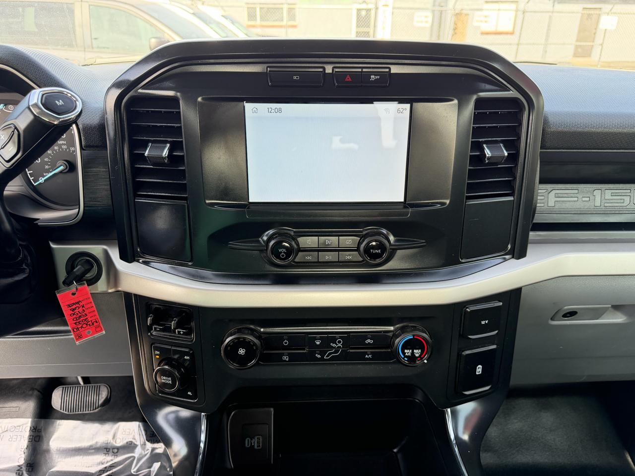 Ford F-150 Supercab 163" XL 4WD 2022