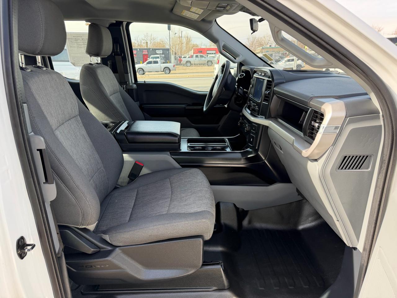 Ford F-150 Supercab 163" XL 4WD 2022