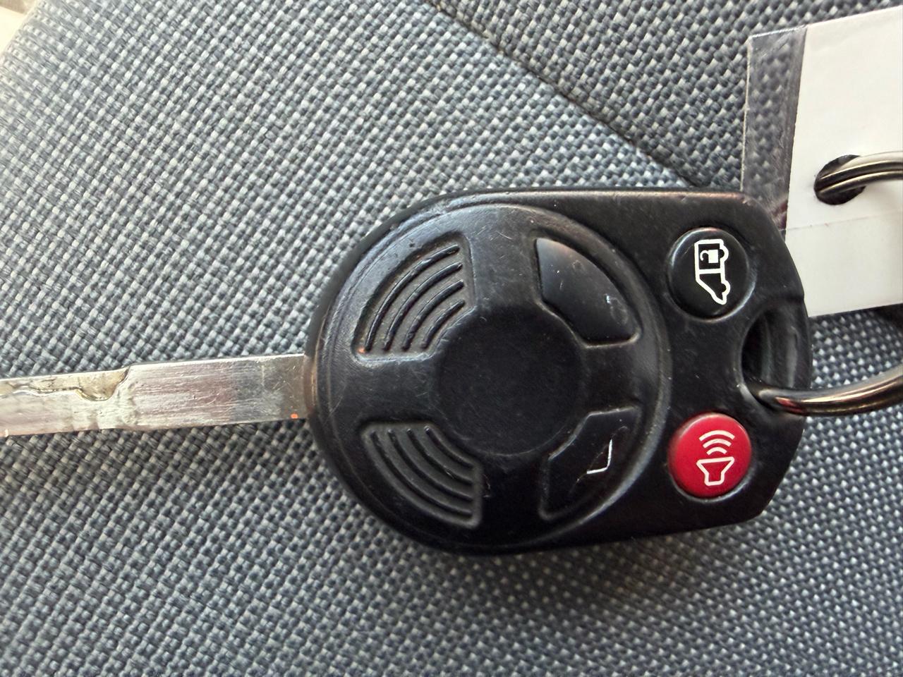 Ford Transit Cargo Van T-250 130" Low Rf 9000 GVWR Swing-Out RH Dr 2016