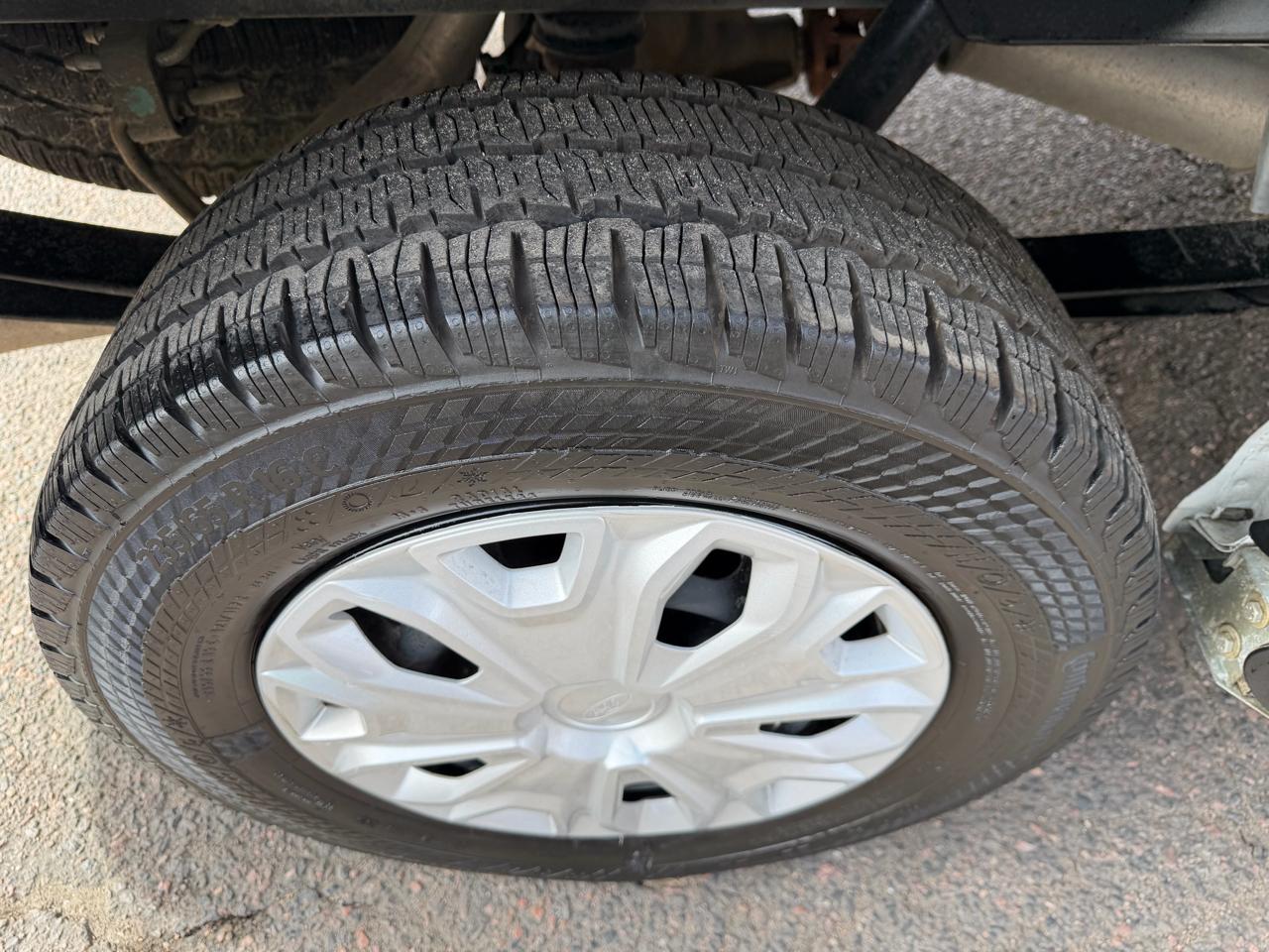 Ford Transit Cargo Van T-250 130" Low Rf 9070 GVWR RWD 2023