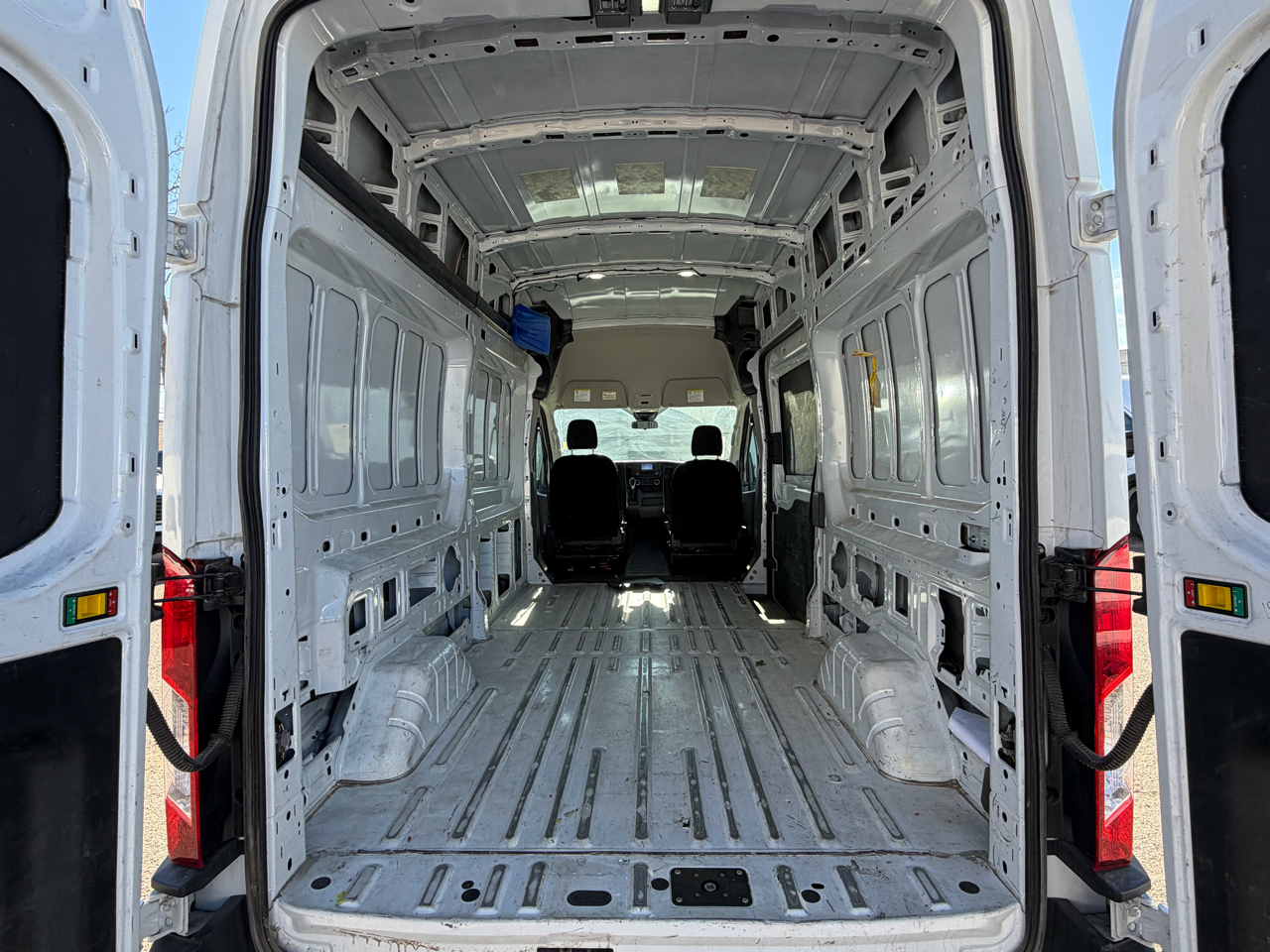 Ford Transit Cargo Van T-250 148" Hi Rf 9070 GVWR RWD 2023