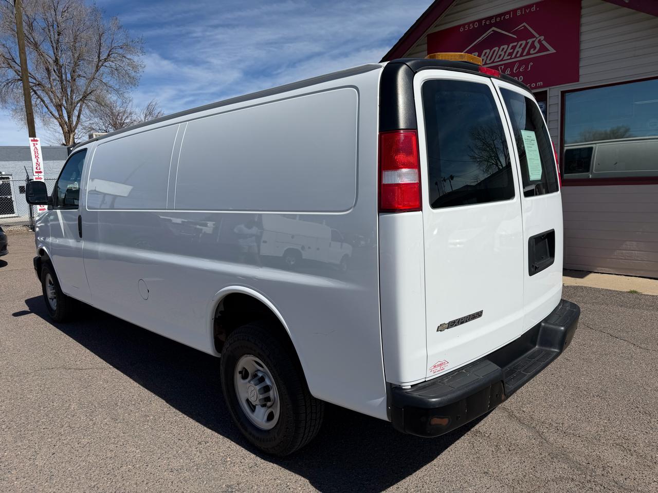 Chevrolet Express Cargo Van RWD 2500 155" 2020