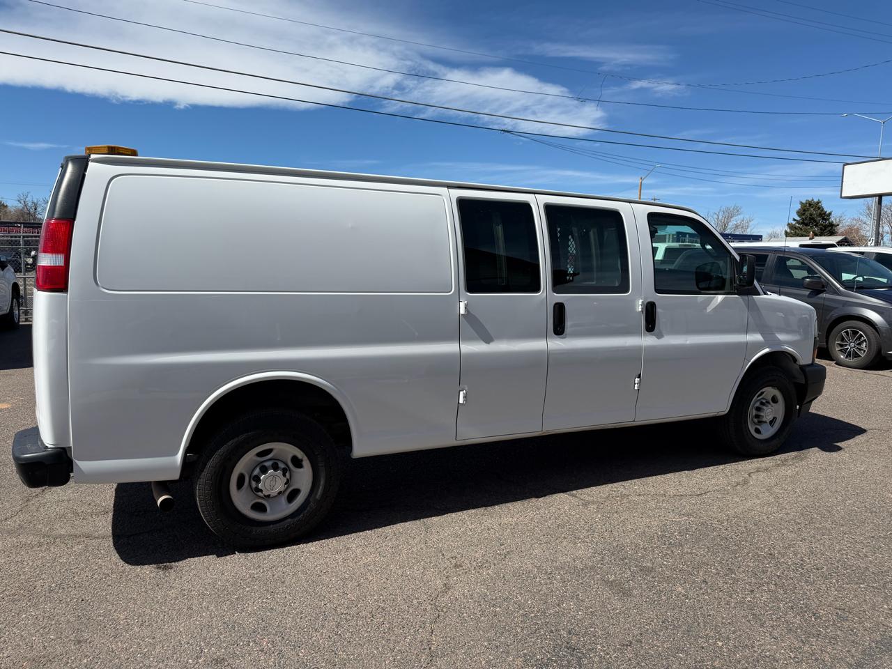 Chevrolet Express Cargo Van RWD 2500 155" 2020