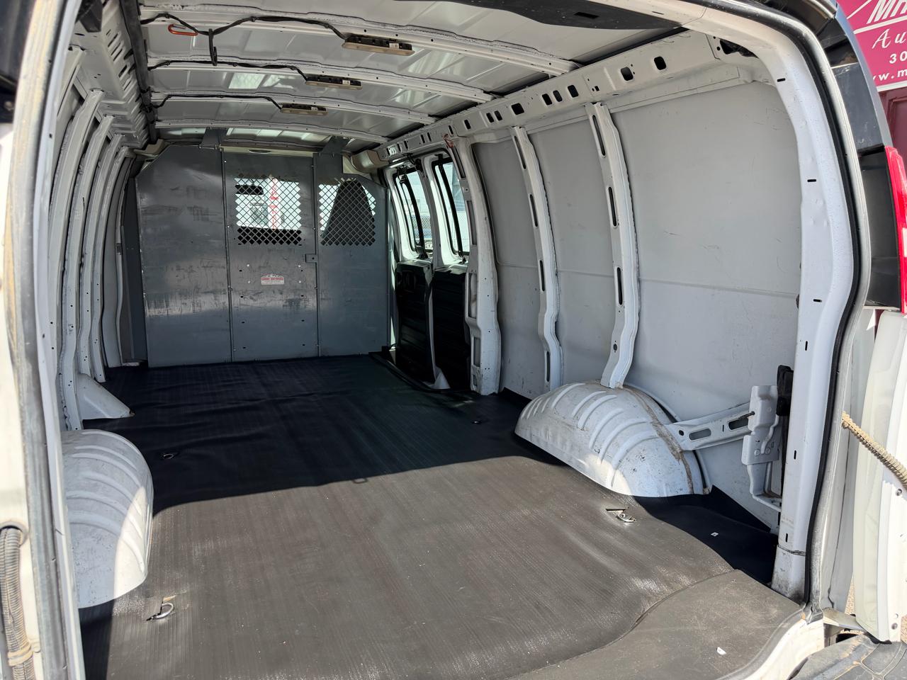 Chevrolet Express Cargo Van RWD 2500 155" 2020