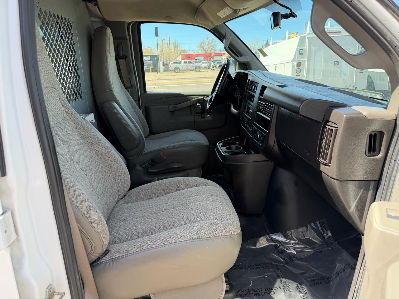 Chevrolet Express Cargo Van RWD 2500 155" 2020