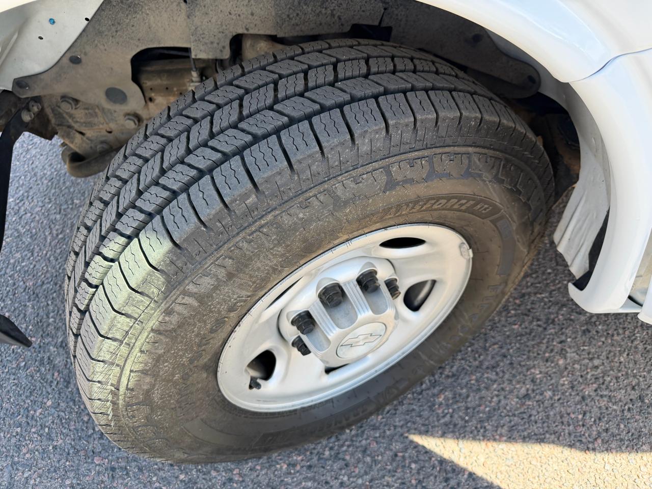 Chevrolet Express Cargo Van RWD 2500 155" 2020