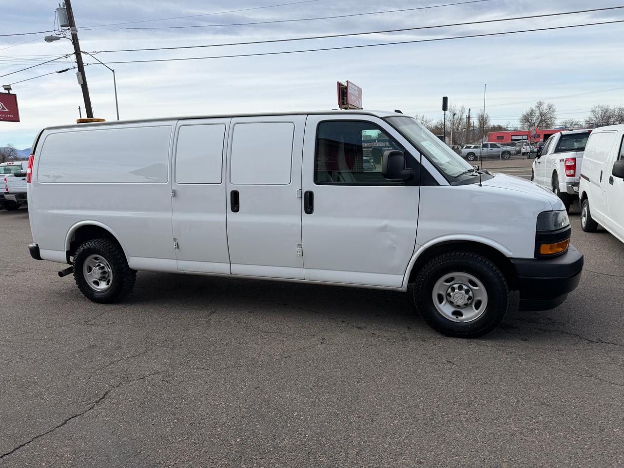 2020 Chevrolet Express Cargo Van RWD 2500 155"
