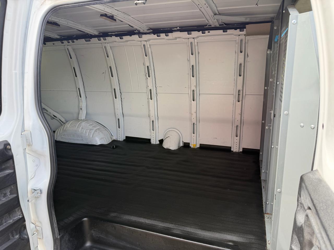 Chevrolet Express Cargo Van RWD 2500 155" 2020