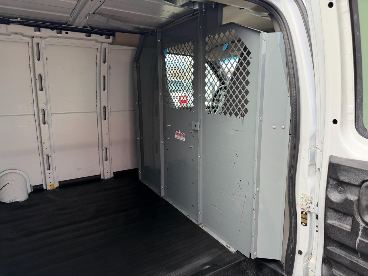 Chevrolet Express Cargo Van RWD 2500 155" 2020