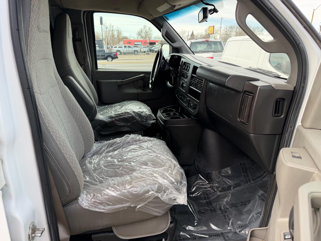 Chevrolet Express Cargo Van RWD 2500 155" 2020