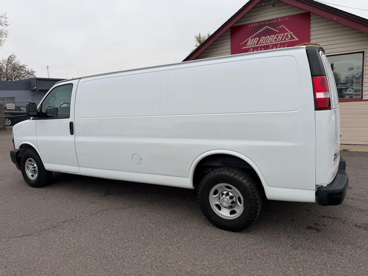 Chevrolet Express Cargo Van RWD 2500 155" 2020