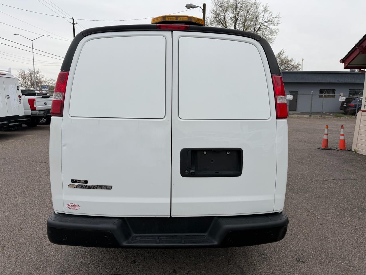 Chevrolet Express Cargo Van RWD 2500 155" 2020