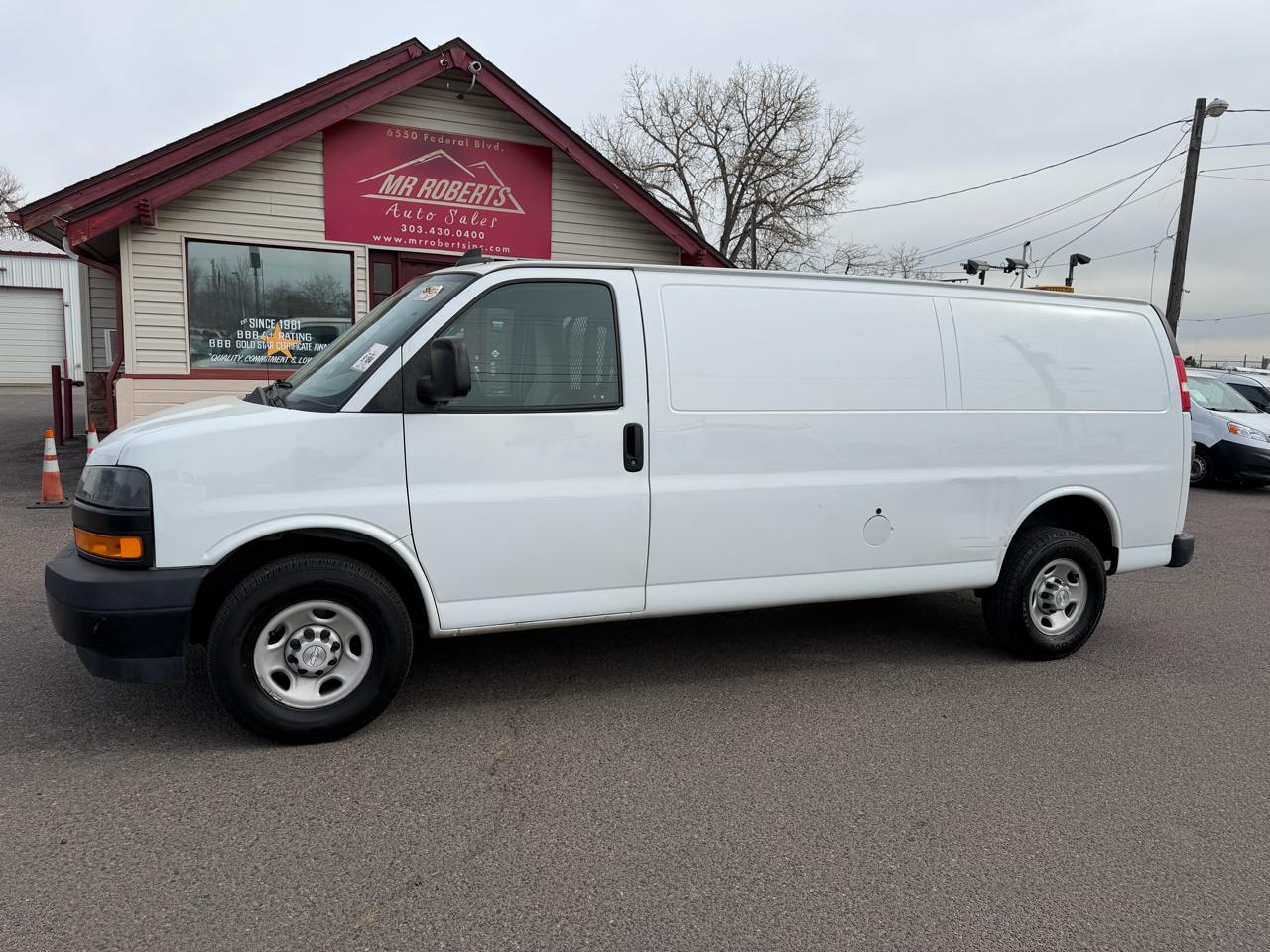 Chevrolet Express Cargo Van RWD 2500 155" 2020