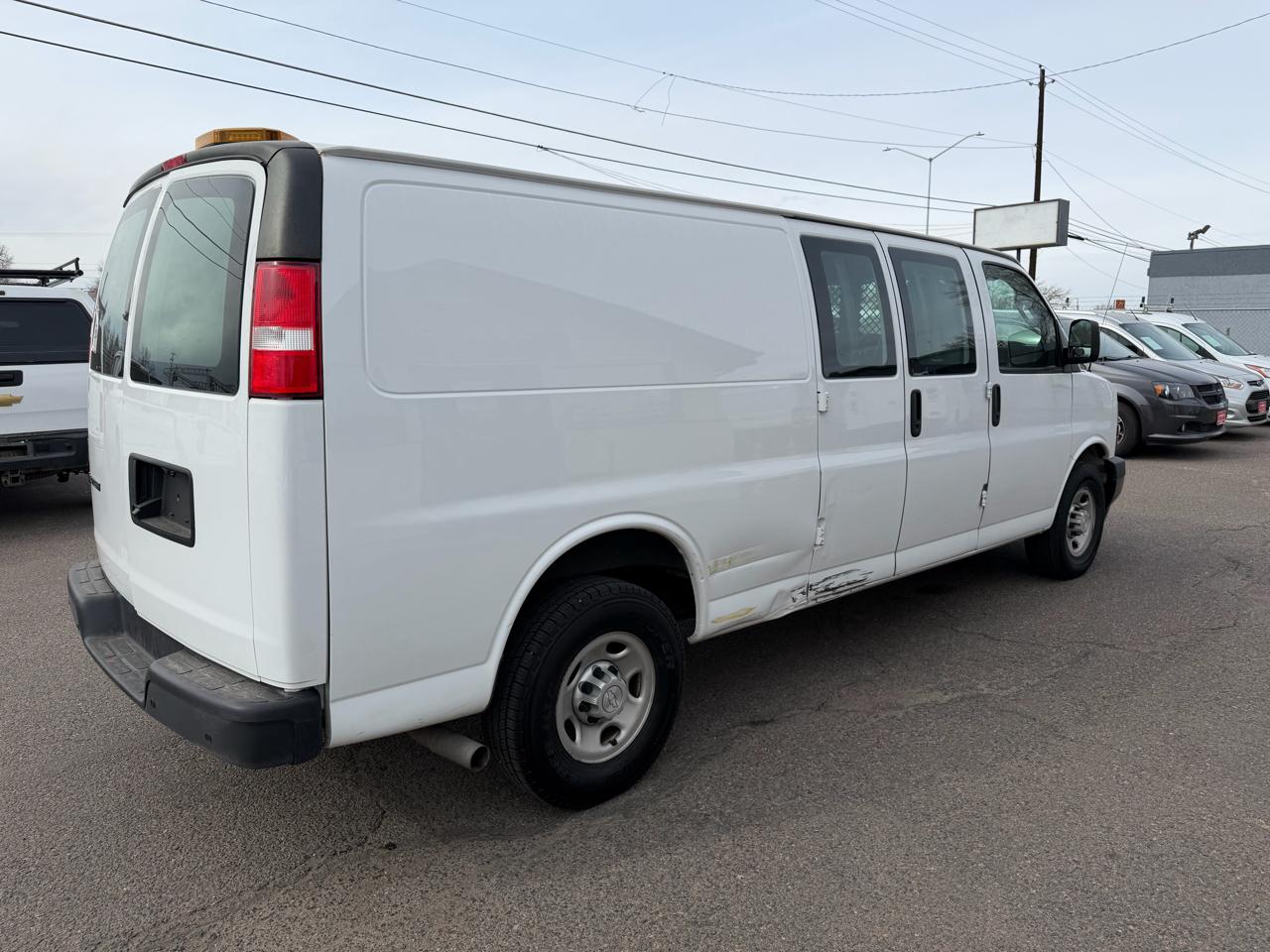 Chevrolet Express Cargo Van RWD 2500 155" 2020