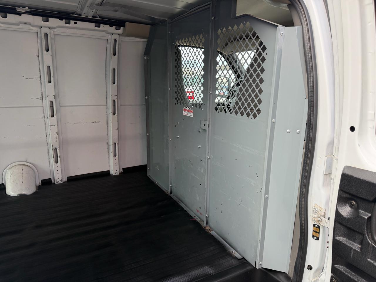 Chevrolet Express Cargo Van RWD 2500 155" 2020