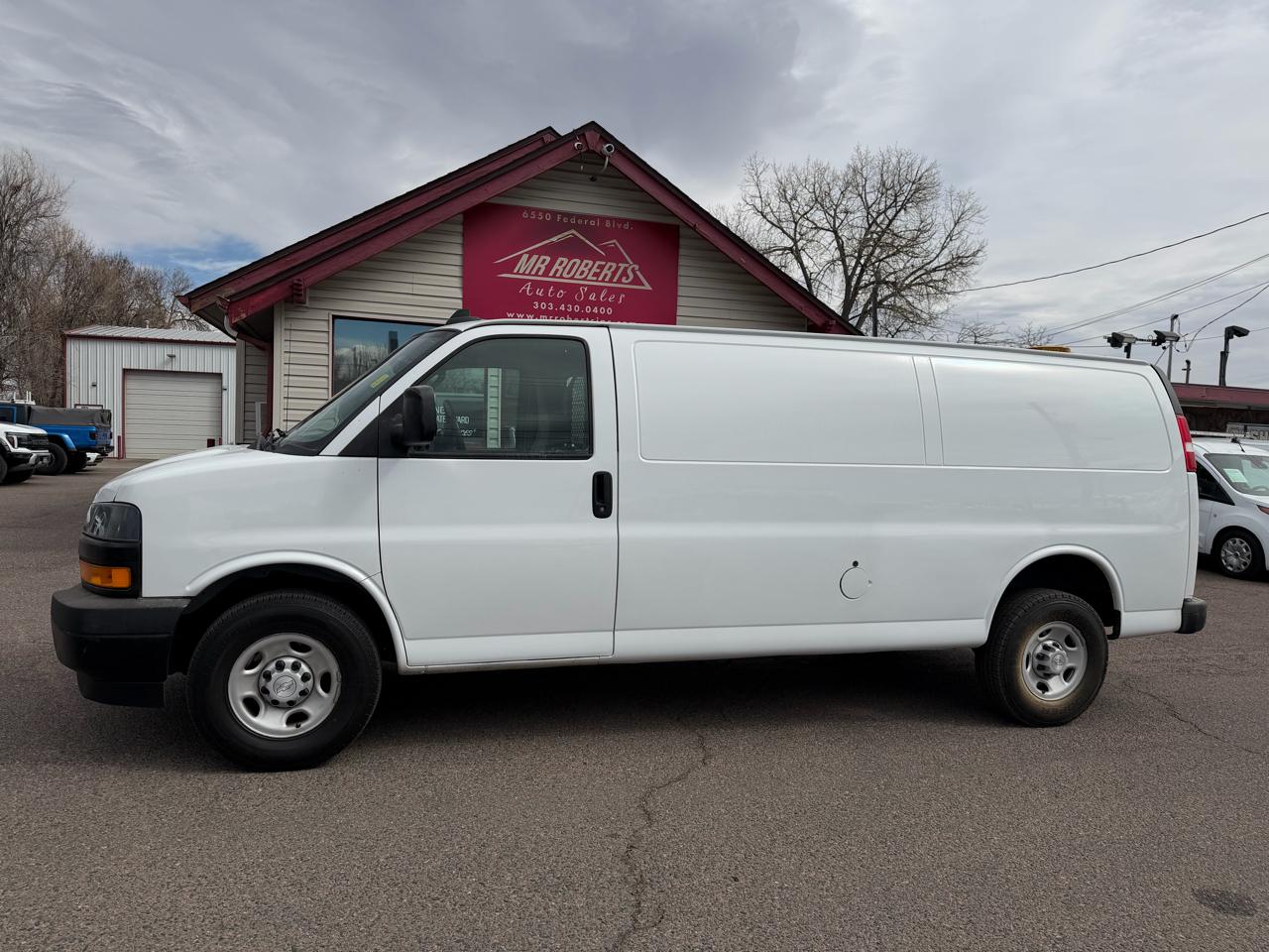 Chevrolet Express Cargo Van RWD 2500 155" 2020