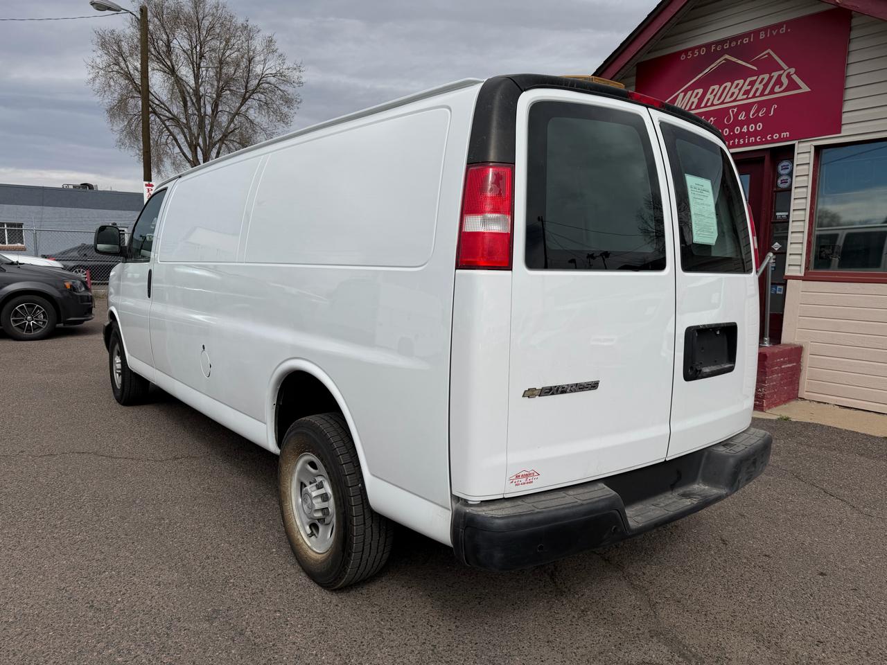 Chevrolet Express Cargo Van RWD 2500 155" 2020