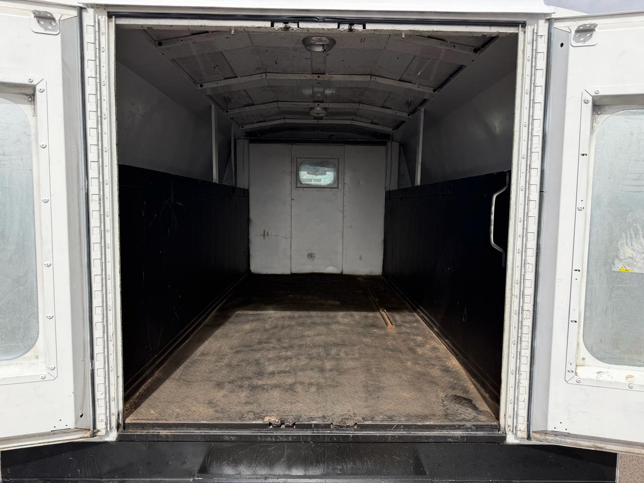 Chevrolet Express Commercial Cutaway 3500 Van 139" 2016