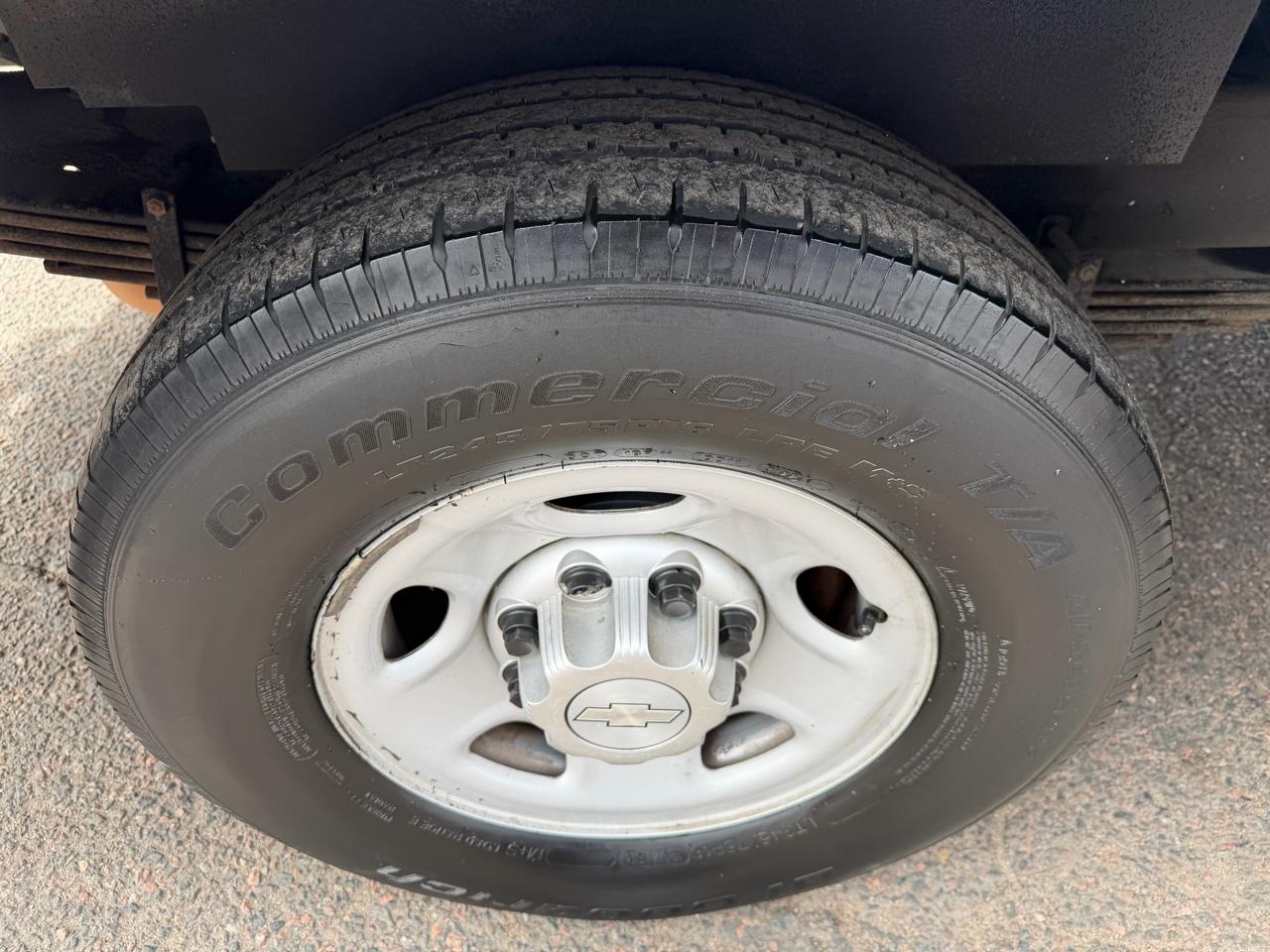 Chevrolet Express Commercial Cutaway 3500 Van 139" 2016