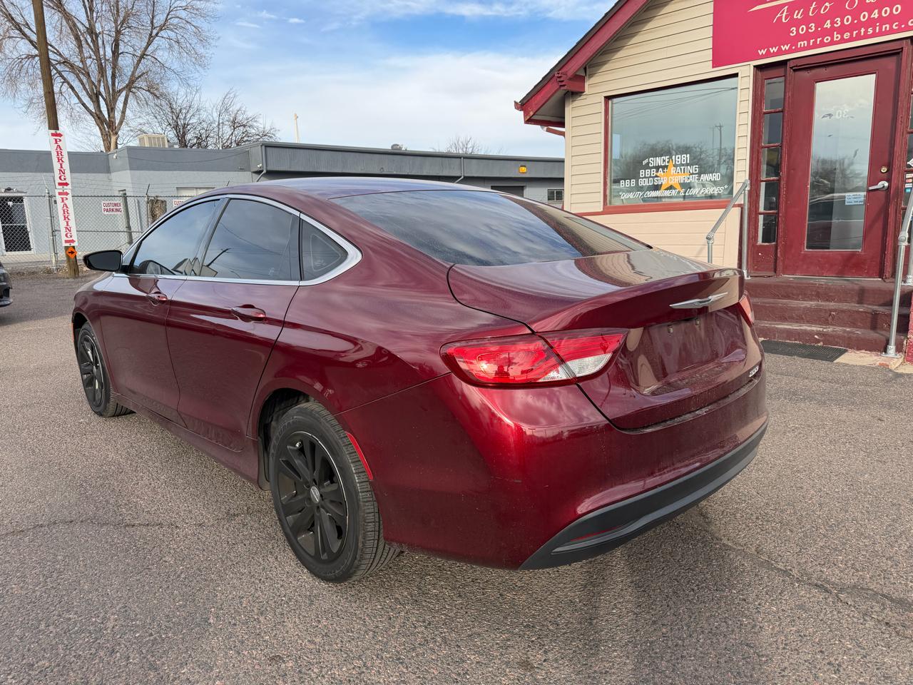 Chrysler 200 4dr Sdn LX FWD 2016