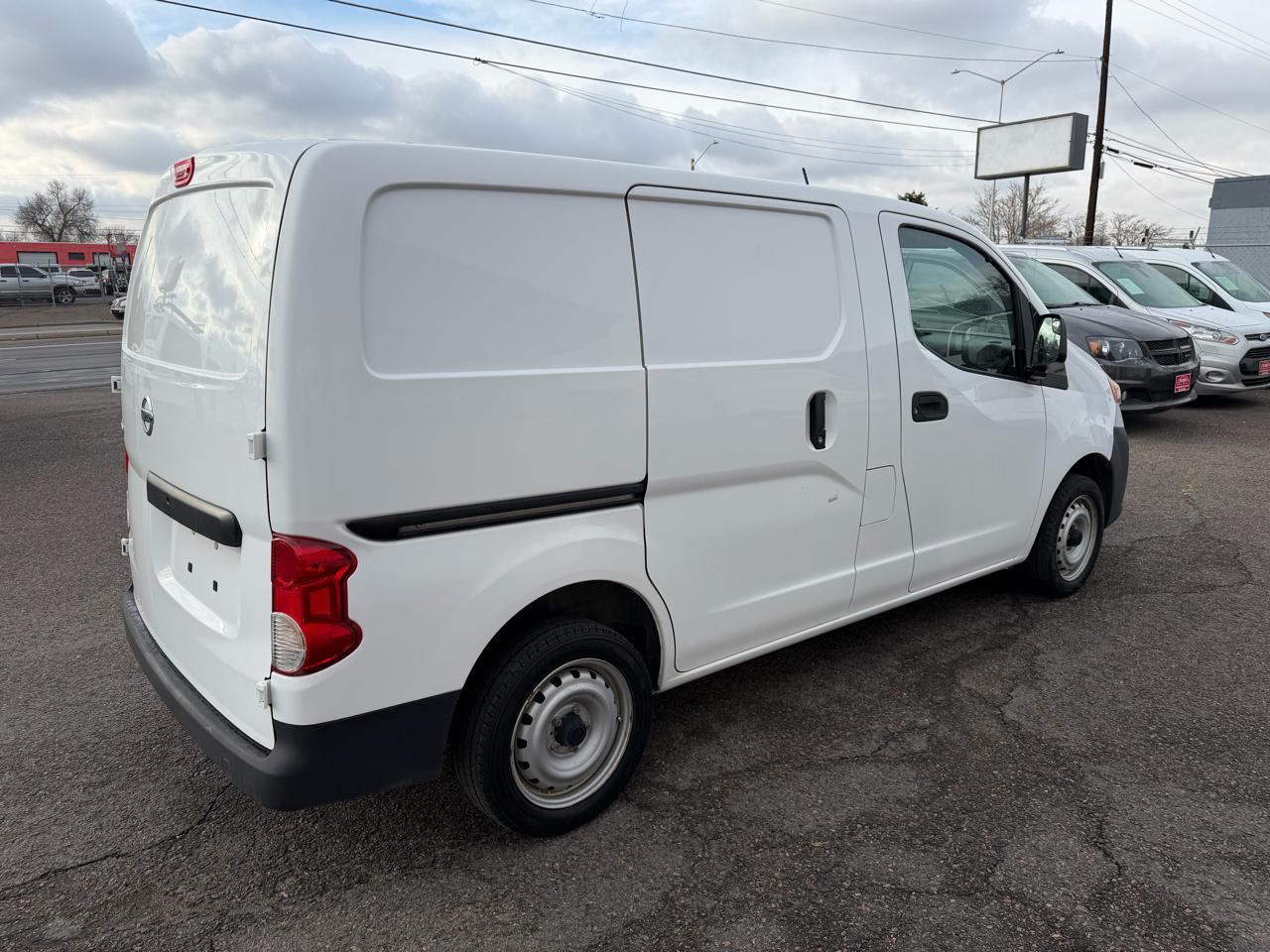 Nissan NV200 I4 SV 2014