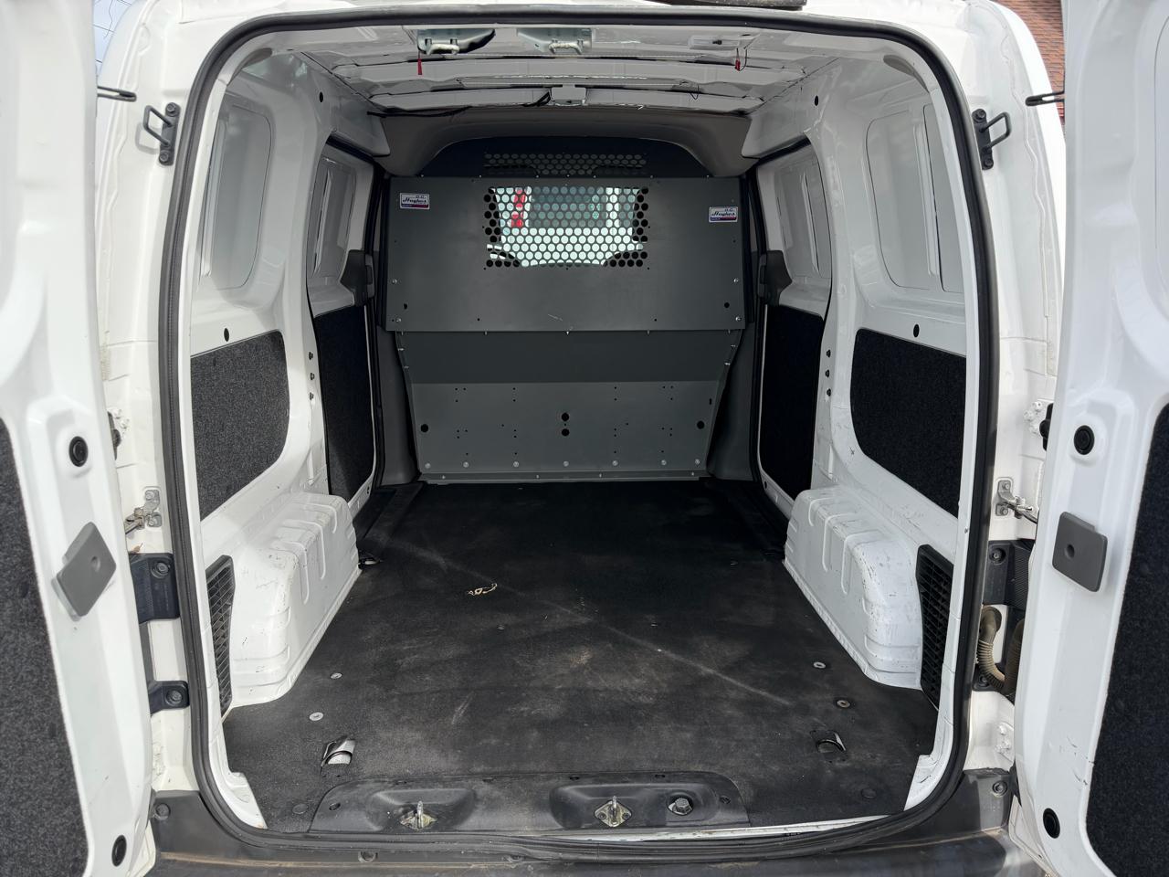 Chevrolet City Express Cargo Van FWD 115" LS 2017