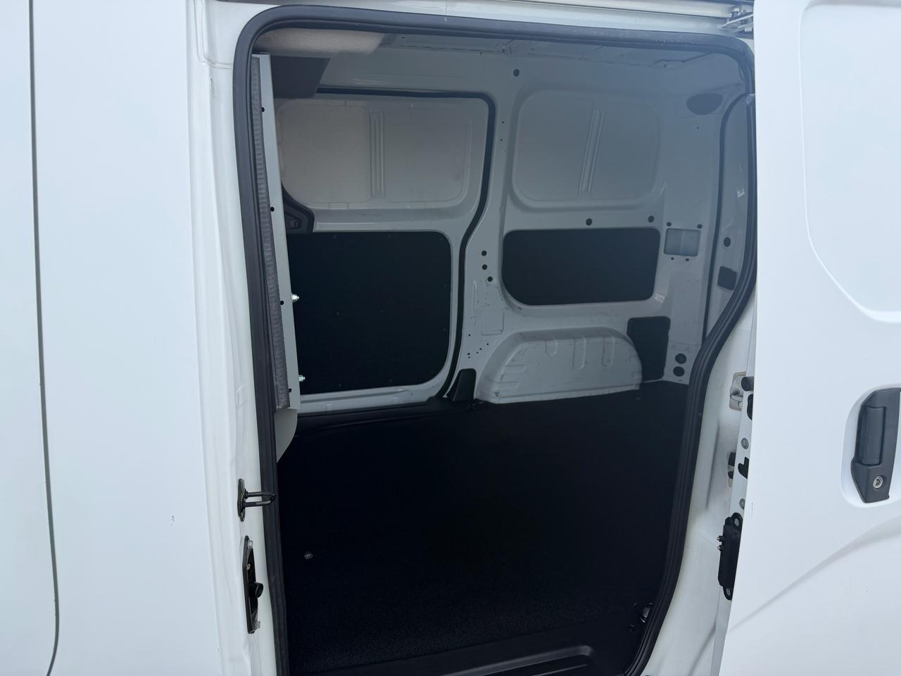 Chevrolet City Express Cargo Van FWD 115" LS 2017