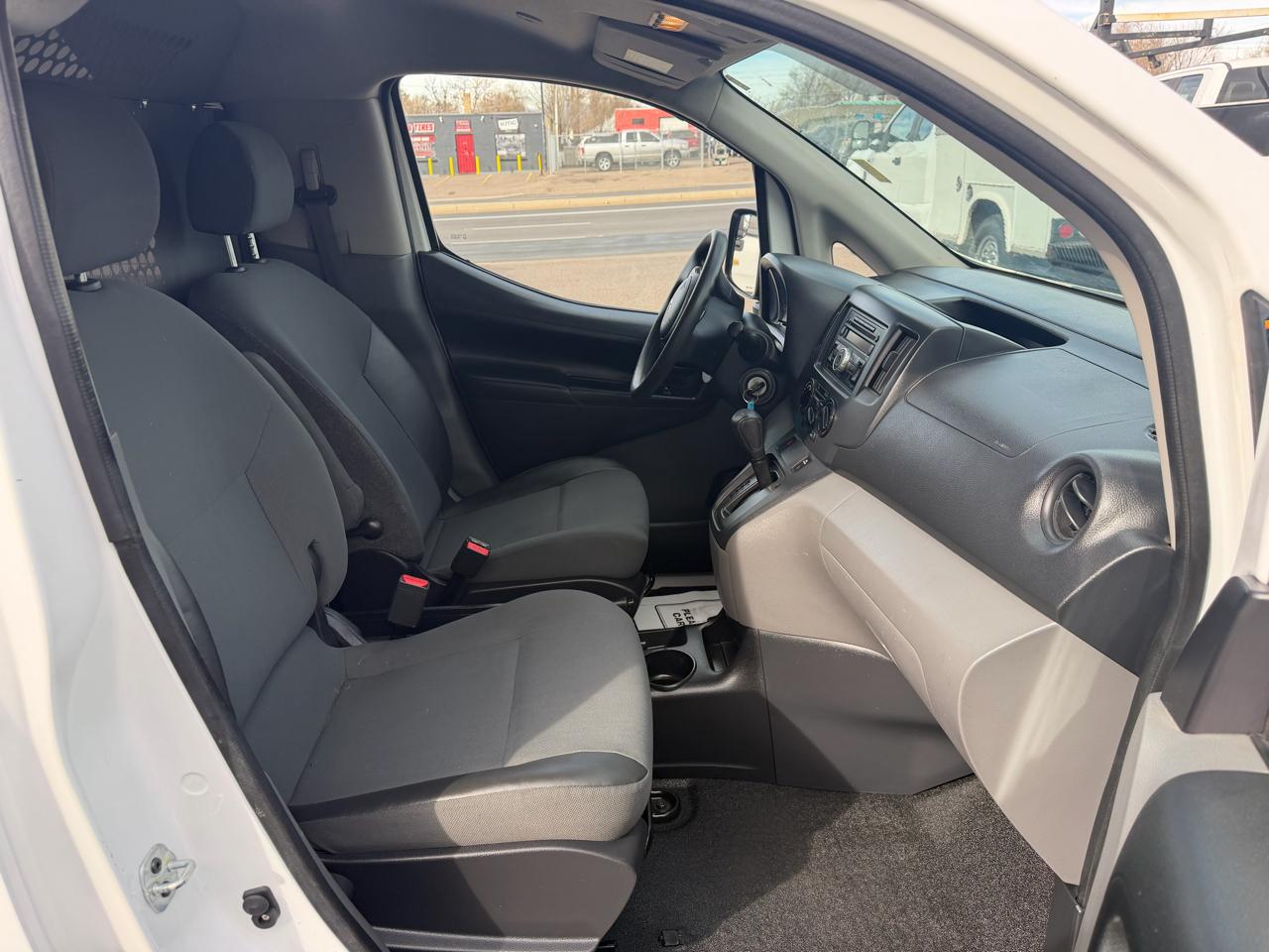 Chevrolet City Express Cargo Van FWD 115" LS 2017