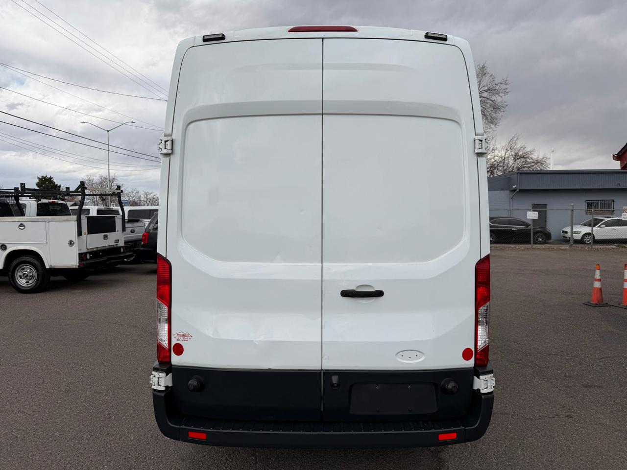 Ford Transit Van T-250 148" Hi Rf 9000 GVWR Sliding RH Dr 2017