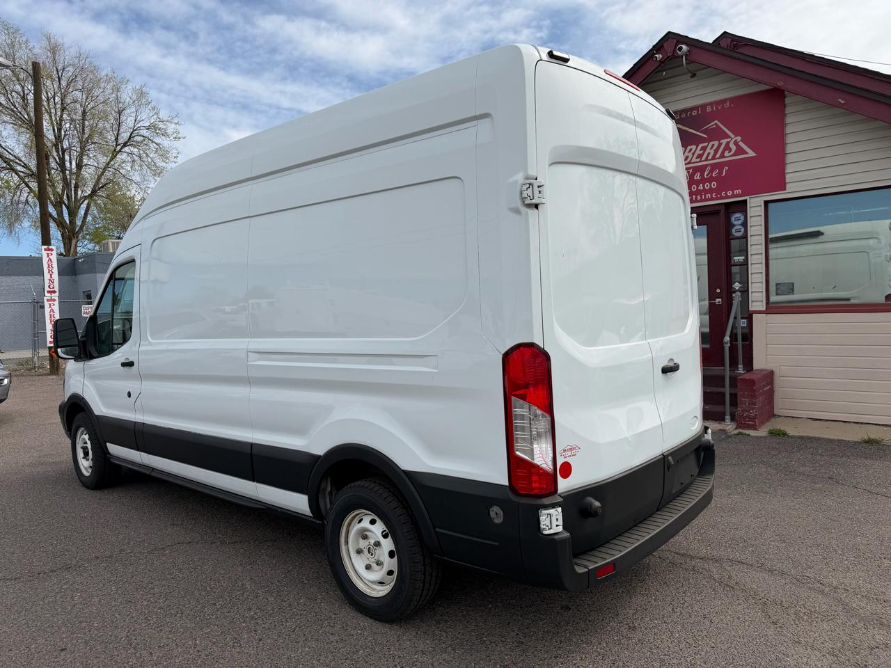 Ford Transit Van T-250 148" Hi Rf 9000 GVWR Sliding RH Dr 2017