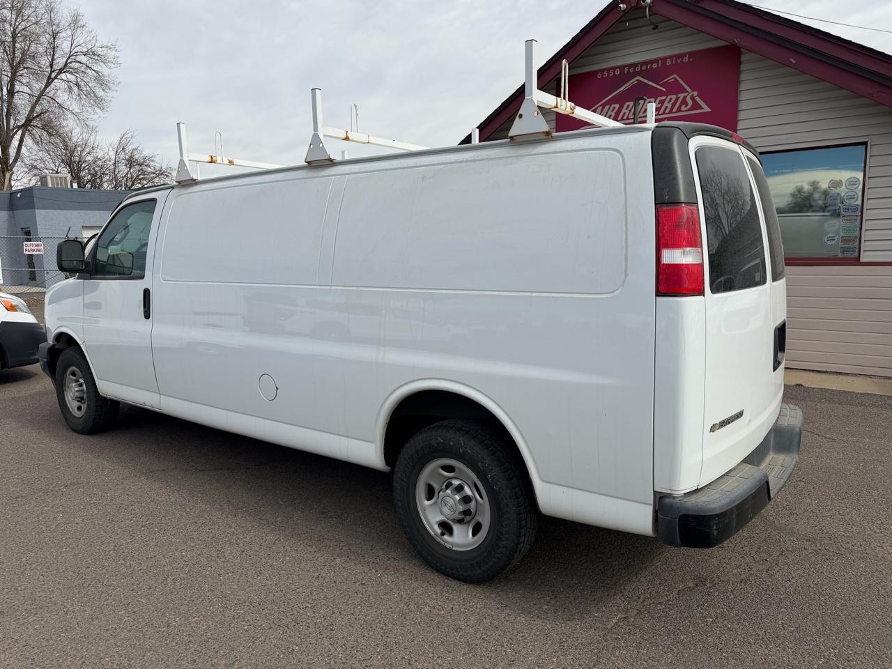 Chevrolet Express Cargo Van RWD 2500 155" 2020