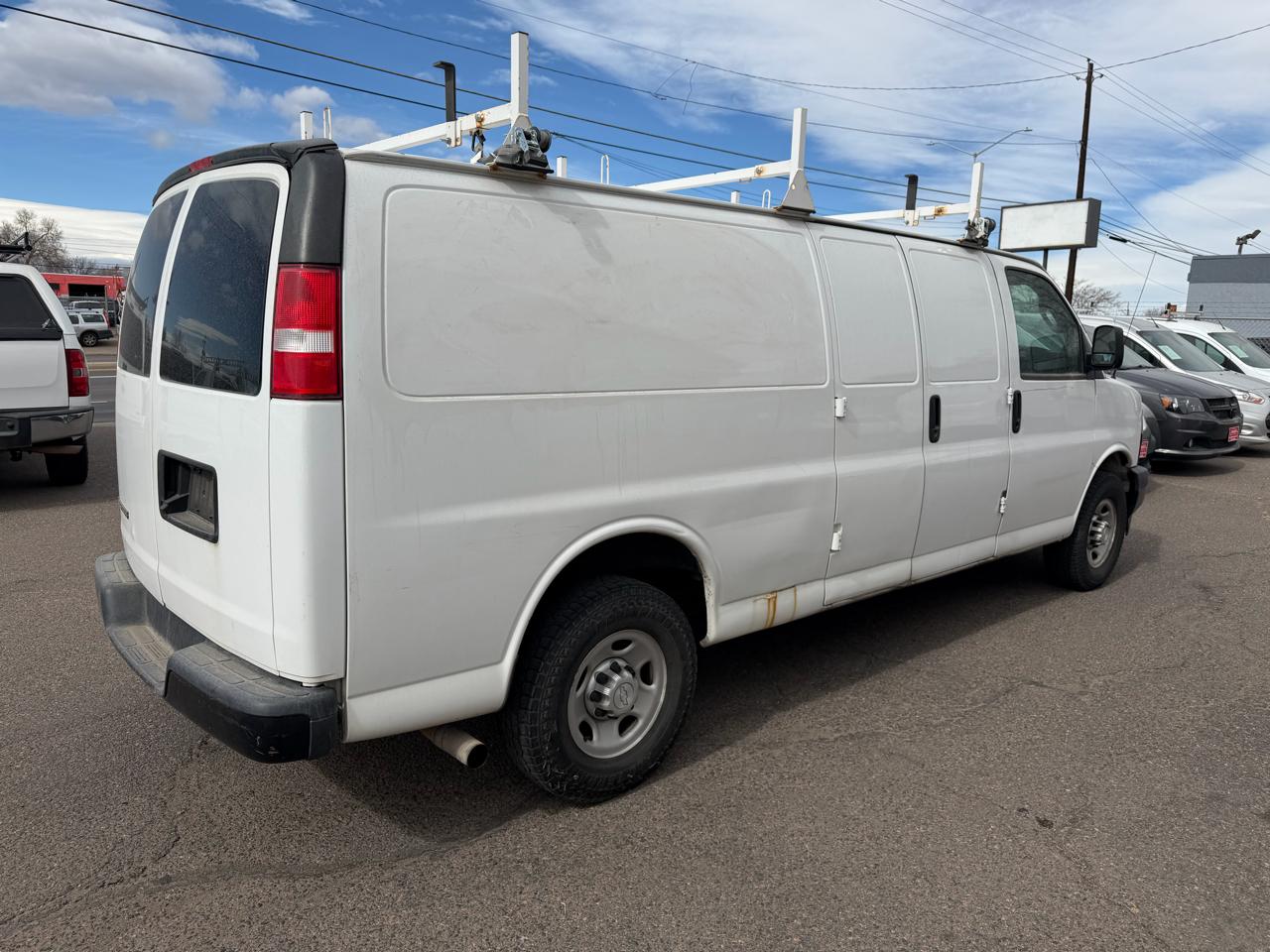 Chevrolet Express Cargo Van RWD 2500 155" 2020