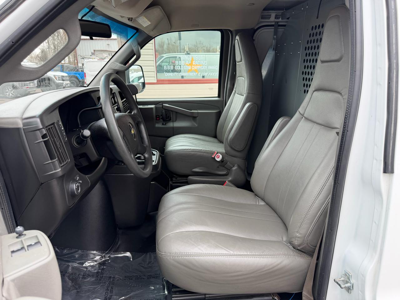 Chevrolet Express Cargo Van RWD 2500 155" 2020